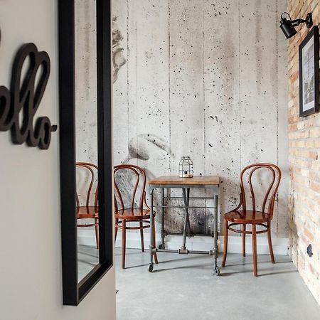 Loftlakasom**** Lejlighedshotel Veszprém Eksteriør billede